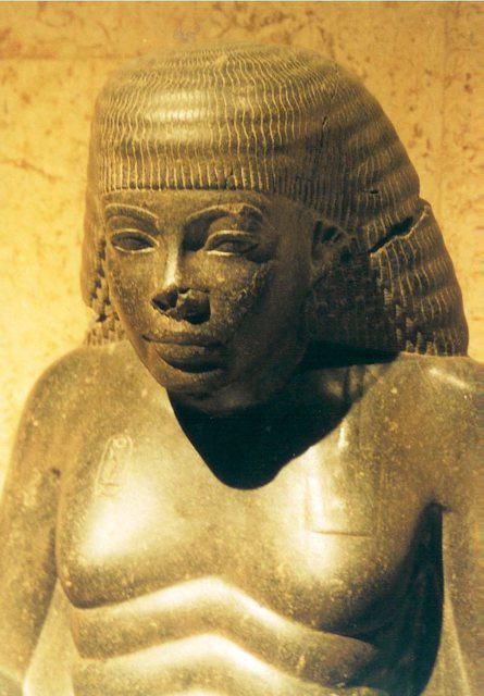 017. Detail van het beeld van Amenhotep zoon van Hapoe