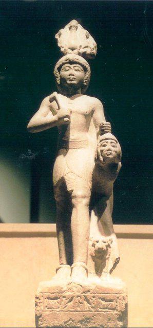 106. Ramses VI met vijanden 19-05-04