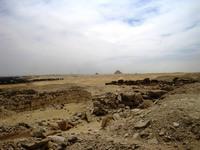 Sakkara - Rode en knikpiramide bij Dahsur gezien vanaf Sakkara