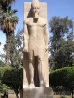 8 Memphis beeld van Ramses II