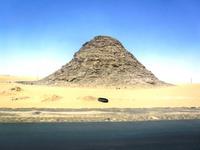 04-Allerlei natuurlijke piramiden