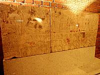 Deel van een muur uit een tombe, tonend een begrafenis processie, Sakkara graf van Ptahemhet (Kalksteen)