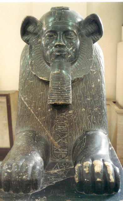 46. Sfinx voorzijde van Amenemhat III