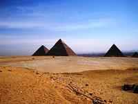 Gizeh plateau met de piramiden