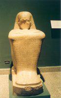 127.Amenhotep zoon van Hapoe kubusbeeld 19-05-04