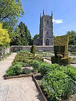 2. Avebury Manor garden